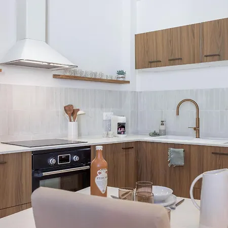 8 Rue Du Marché Forville Apartamento *