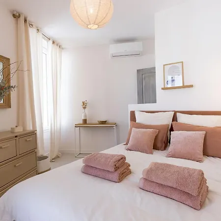 8 Rue Du Marché Forville *