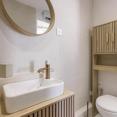 Apartment 8 Rue Du Marche Forville Cannes