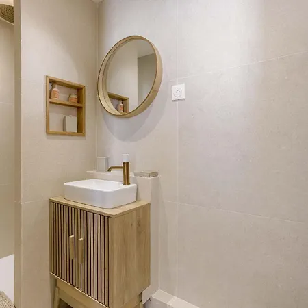8 Rue Du Marché Forville * Cannes