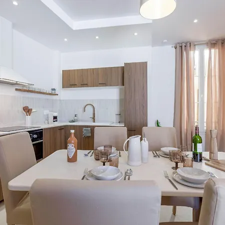 8 Rue Du Marché Forville Apartamento Cannes
